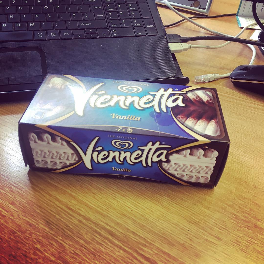 Staff member went out to get ice creams for their colleagues, as I can’t eat nuts #allergy #nonnutter #nonuts I got this instead #vienneta #icecream #treat #interestingdietthisweek #challengedbyadmin