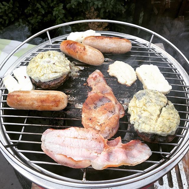 #brietopped #burger #sausages #haloumi #bacon #bbqtime #lotusgrill